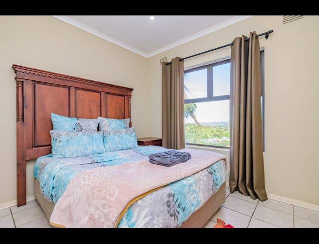 8 BEDROOM HOUSE FOR SALE IN COWIES HILL